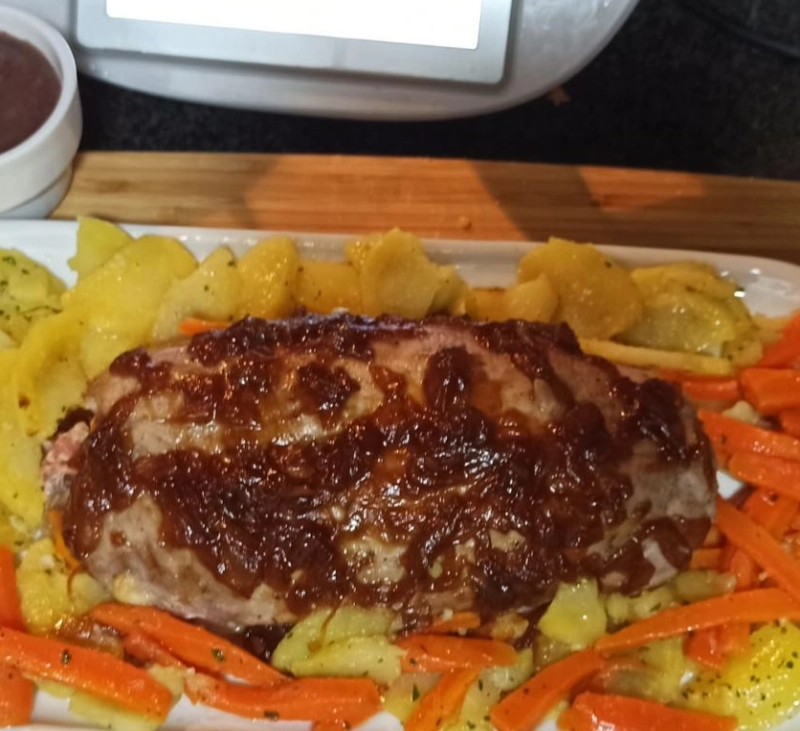 Solomillo de Cerdo relleno con cebolla caramelizada con vino dulce